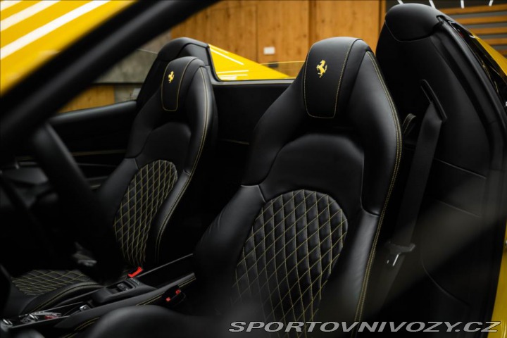 Ferrari F8 3,9 TRIBUTO, SPIDER, LIFT 2021