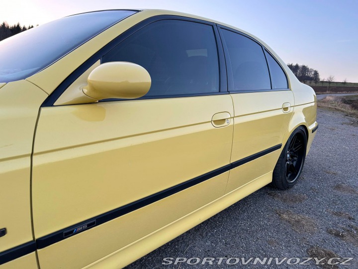 BMW M5 e39 Dakar Yellow 2000