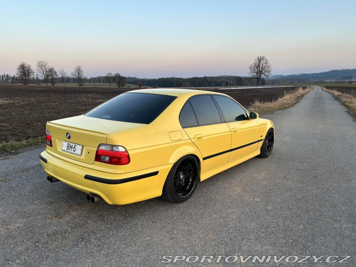 BMW M5 e39 Dakar Yellow 2000