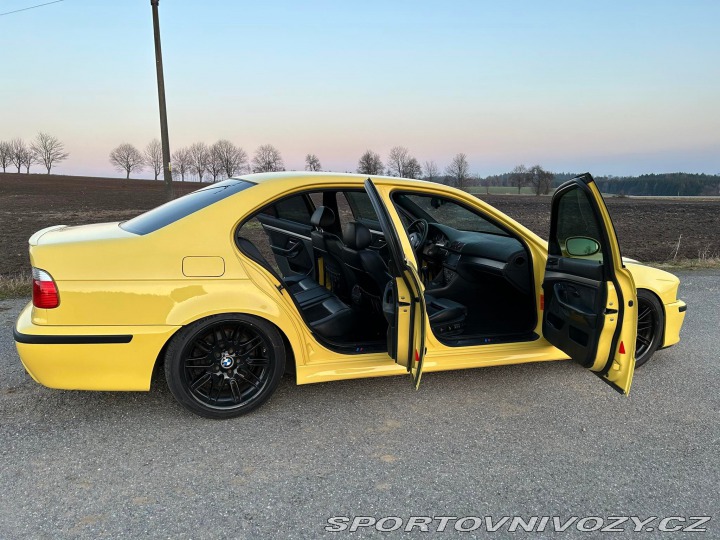 BMW M5 e39 Dakar Yellow 2000