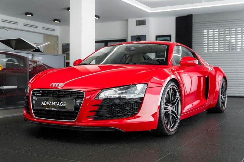 Audi R8 Coupe 4.2 FSI quattro/Kar