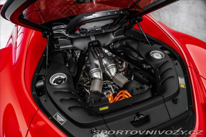Ferrari 296 GTB lift, karbon Daytona, 2023
