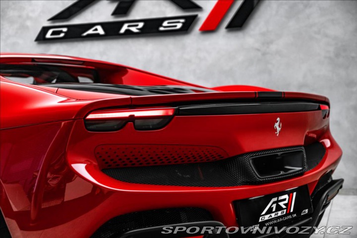 Ferrari 296 GTB lift, karbon Daytona, 2023