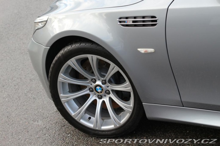 BMW M5 2006
