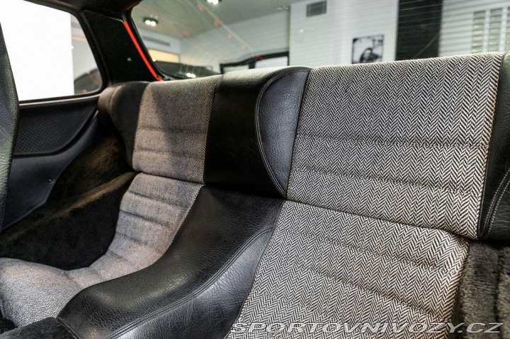 Porsche 924 1977