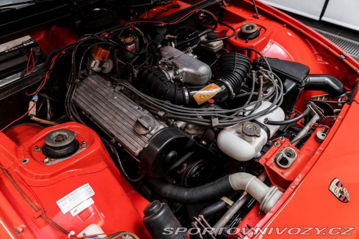 Porsche 924 1977