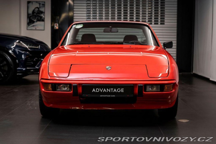 Porsche 924  1977