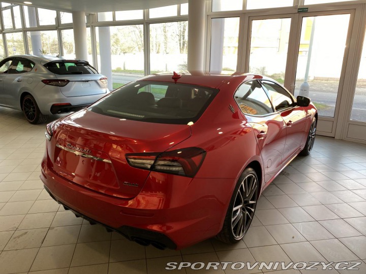 Maserati Ghibli V8 580HP - FuoriSerie 2023