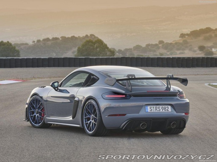 Porsche Cayman 718 GT4 RS Weissach packa 2022