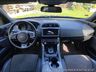 Jaguar XE S 2017