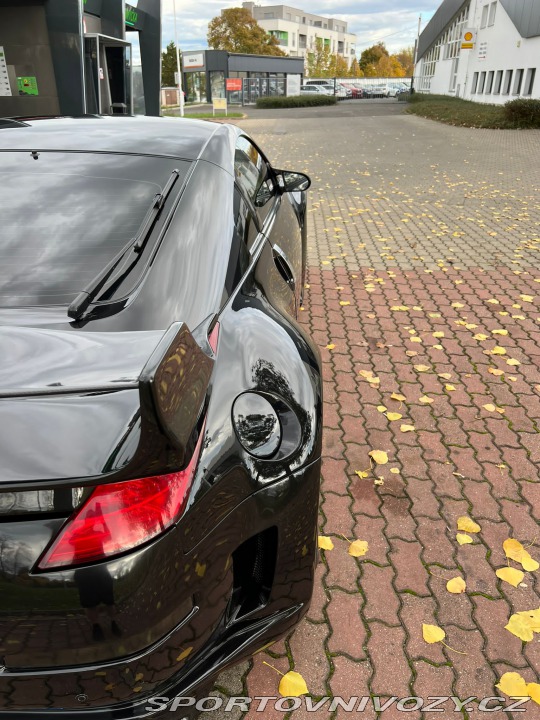 Nissan 350 Z  2004