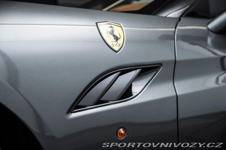 Ferrari California Navi/Kamera/Keramické brz 2011