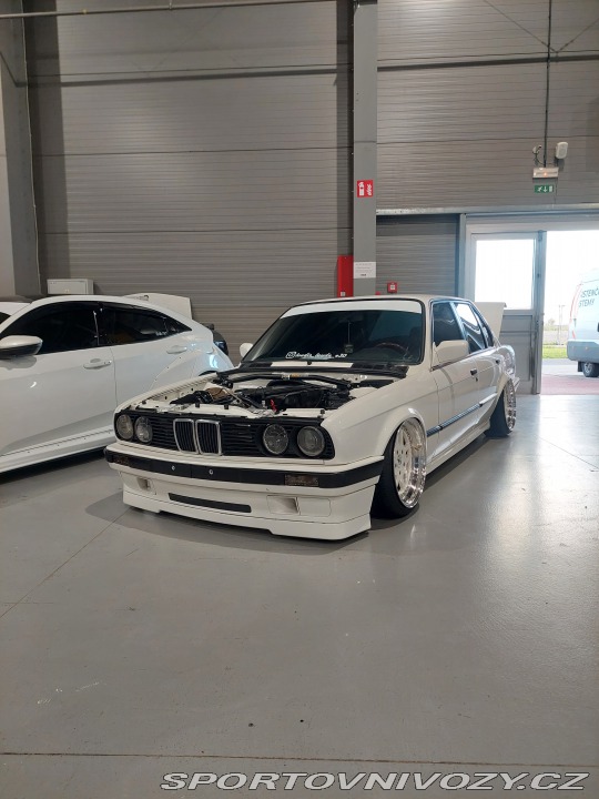 BMW 3 BMW E30 M54B30 TURBO 1990