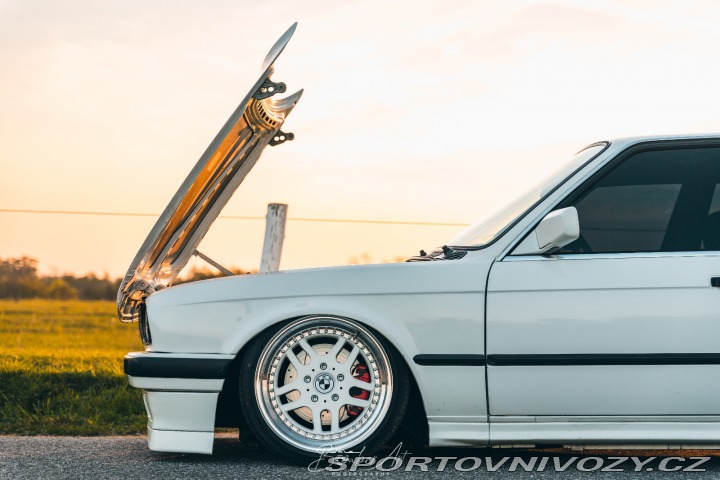 BMW 3 BMW E30 M54B30 TURBO 1990