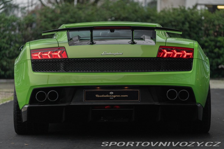 Lamborghini Gallardo LP 570-4 SUPERLEGGERA 2011