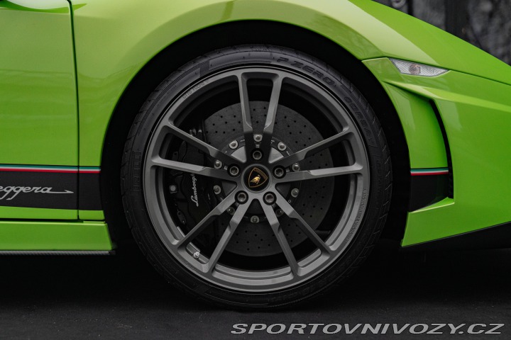 Lamborghini Gallardo LP 570-4 SUPERLEGGERA 2011