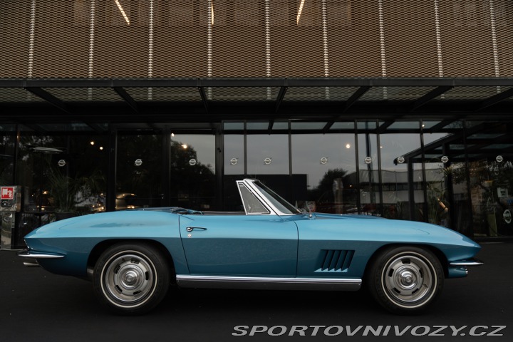 Chevrolet Corvette C2 STINGRAY 1967