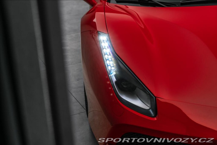 Ferrari 488 GTB Karbon+LED, racing se 2018