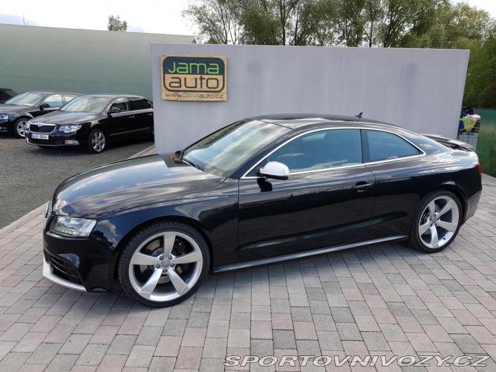 Audi RS5 4,2FSI 331KW QUATTRO STRO 2011