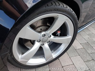Audi RS5 4,2FSI 331KW QUATTRO STRO 2011