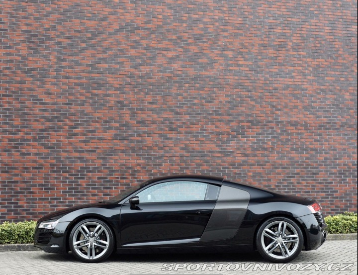 Audi R8 4.2 FSI Quattro 2014