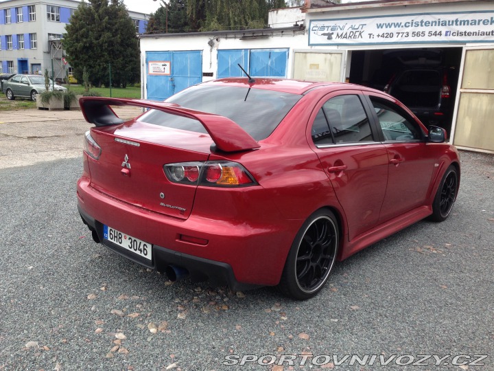 Mitsubishi Lancer EVO  2012