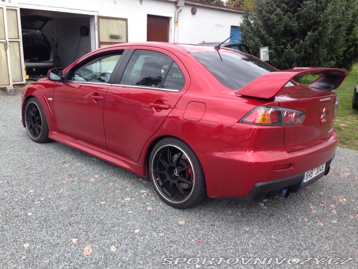 Mitsubishi Lancer EVO  2012