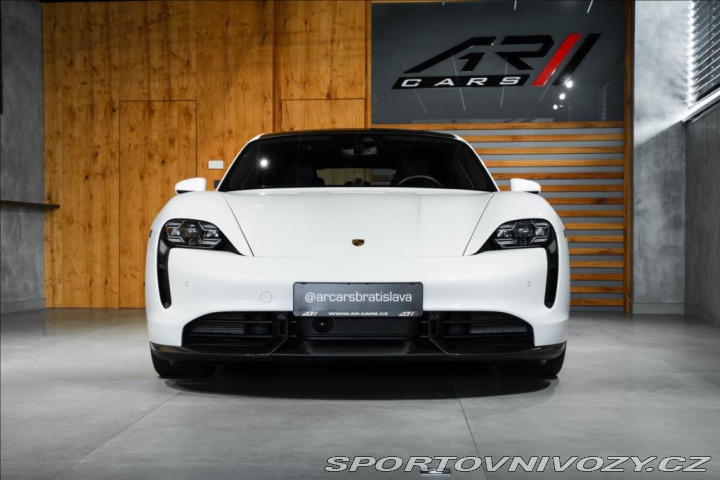 Porsche Taycan Turbo S, keramiky, karbon 2020