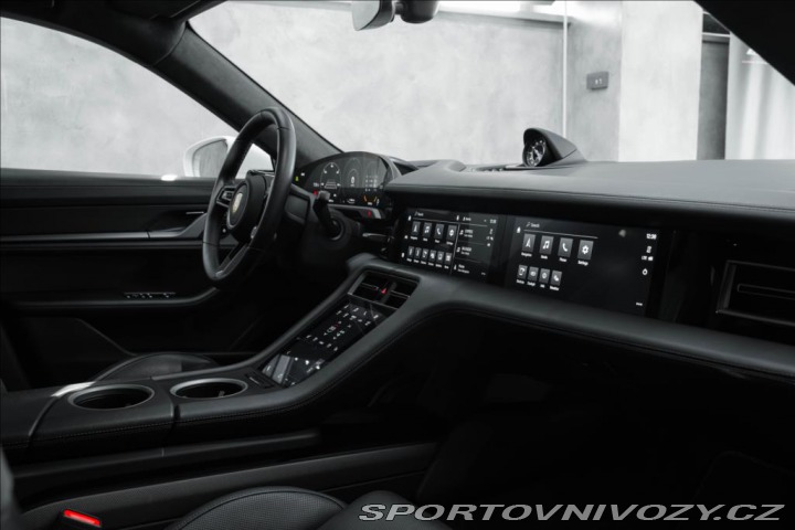 Porsche Taycan Turbo S, keramiky, karbon 2020