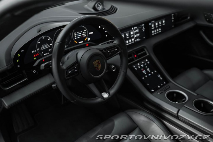 Porsche Taycan Turbo S, keramiky, karbon 2020