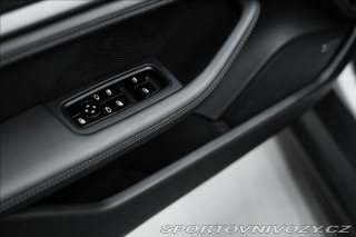 Porsche Taycan Turbo S, keramiky, karbon 2020