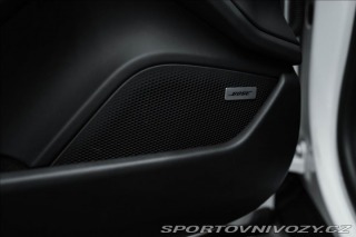 Porsche Taycan Turbo S, keramiky, karbon 2020