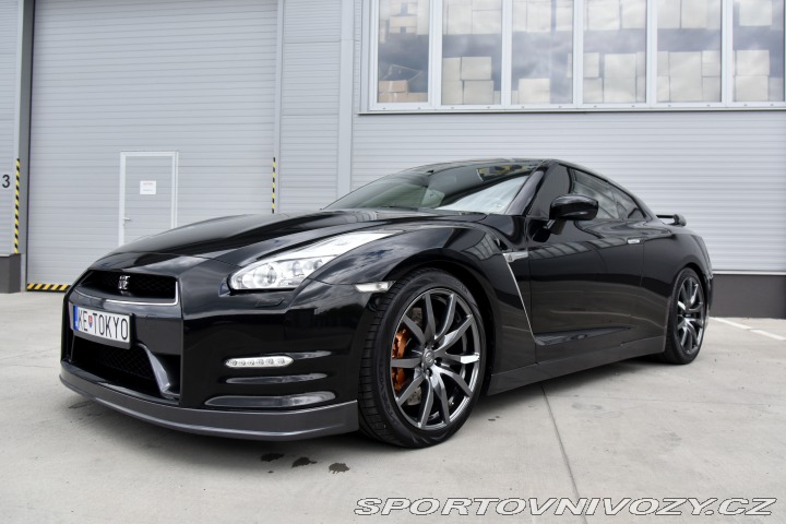 Nissan GT-R 2014