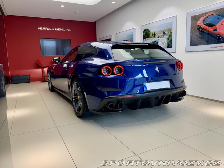 Ferrari GTC4Lusso V12 2019