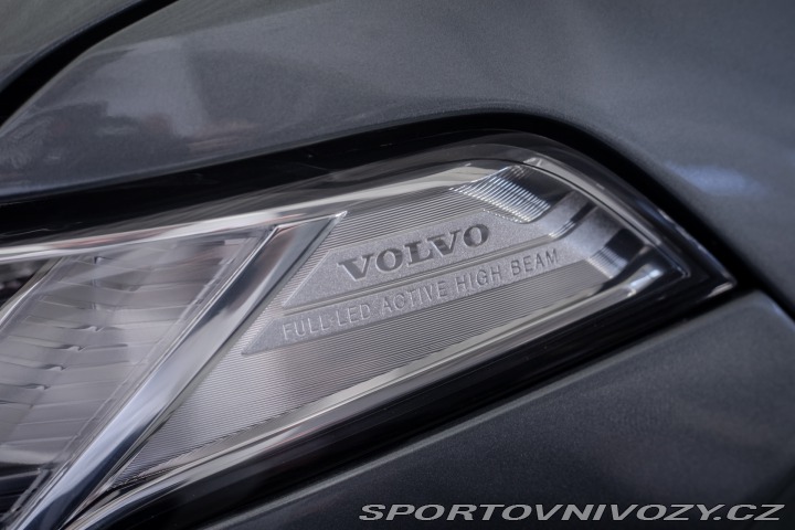 Volvo Ostatní modely XC90 Momentum 2019