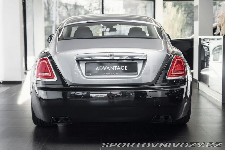 Rolls Royce Wraith Záruka/Starlight/Kame 2015