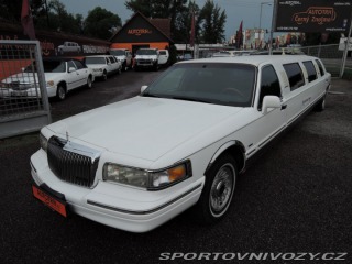 Ostatní značky Ostatní modely Lincoln Town Car Limuzína 9.m Pronájem 1995
