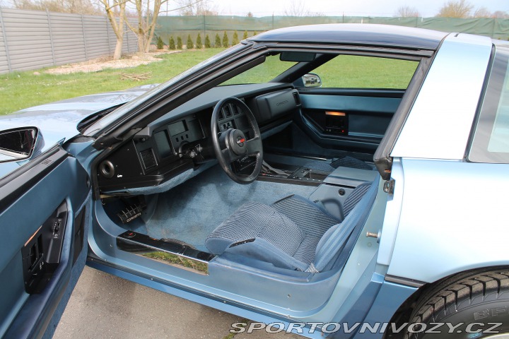Chevrolet Corvette L98, najeto 19700 mil 1985