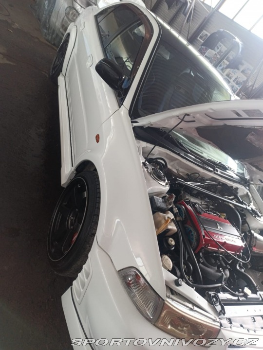 Mitsubishi Lancer EVO 6 LHD 1999 bílé pěkné 1999