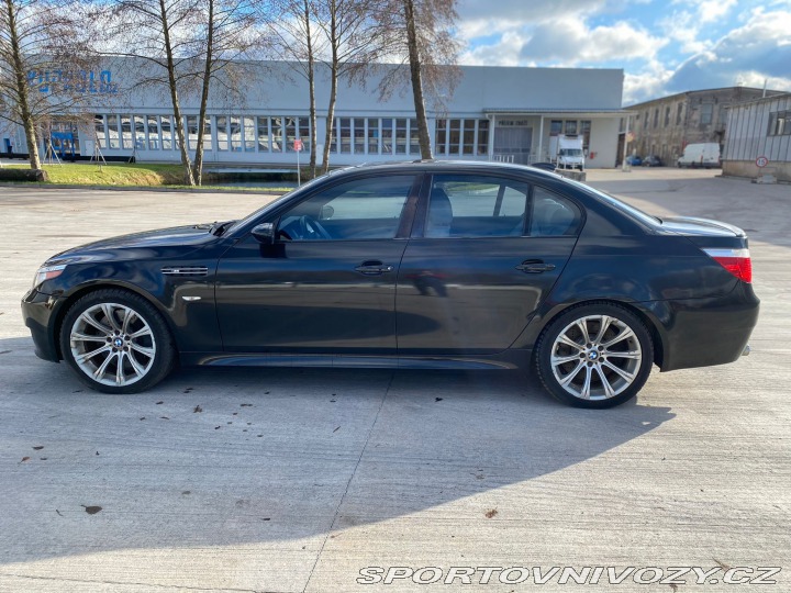 BMW M5 E60 2005