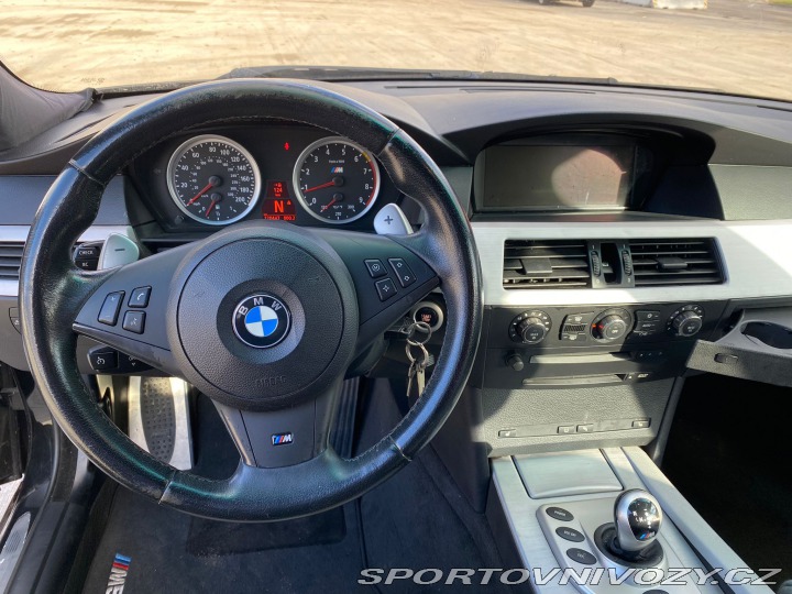 BMW M5 E60 2005