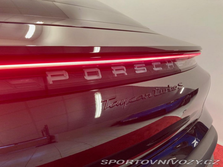 Porsche Taycan Turbo S, Záruka!, carbon, 2020