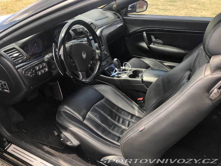 Maserati GranCabrio 2012