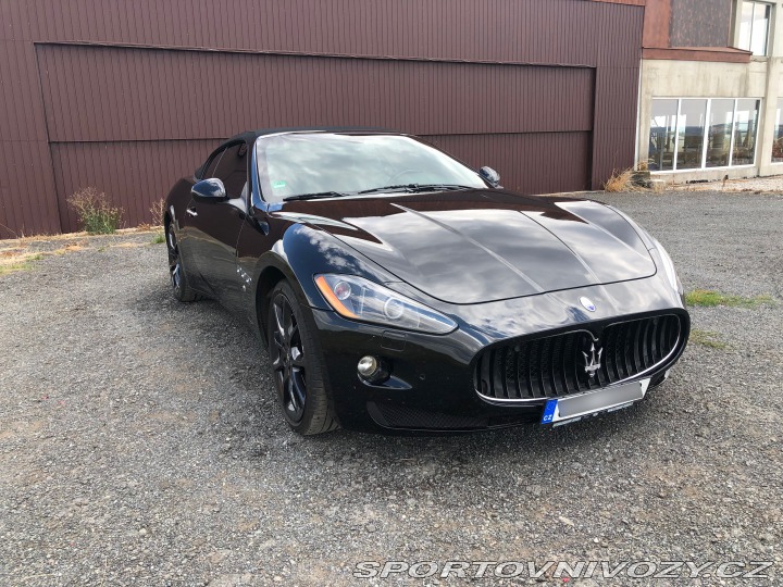 Maserati GranCabrio 2012