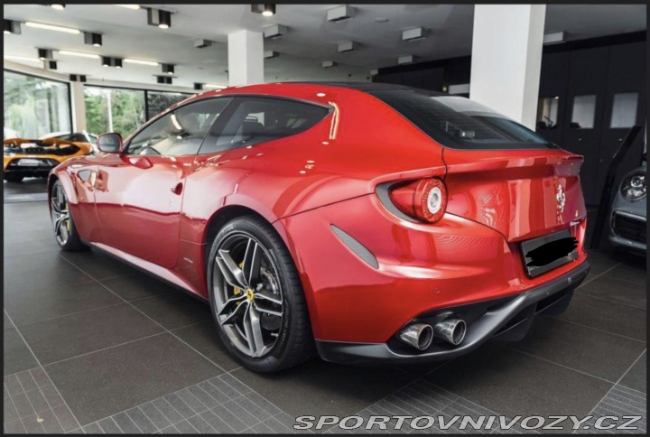 Ferrari FF V12 2013