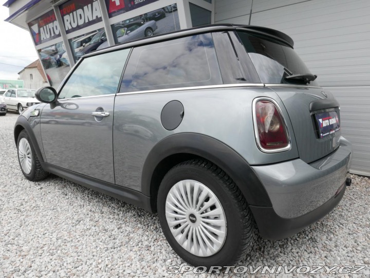 Mini Cooper One 1,4i England edition 2009