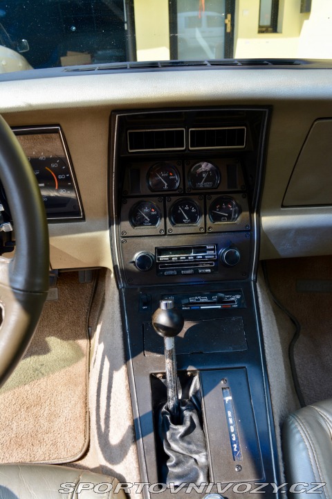 Chevrolet Corvette Collectors Edition 1982
