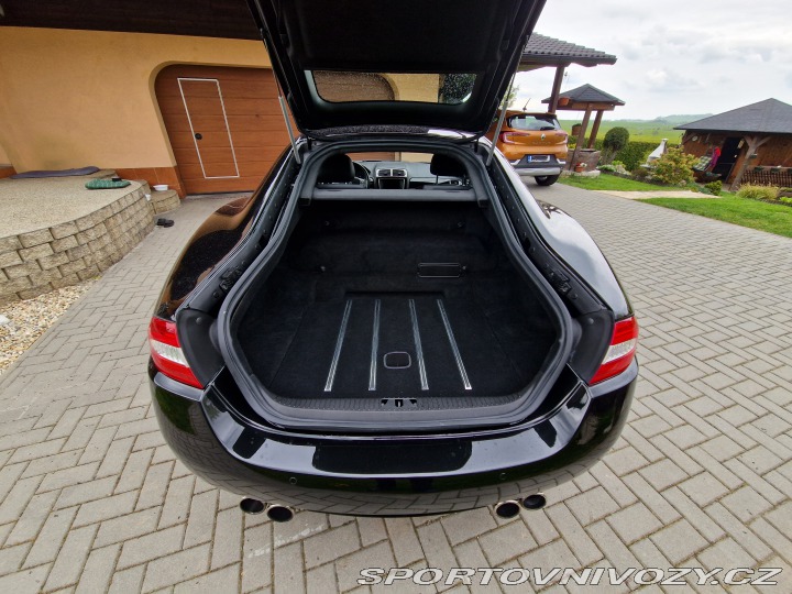 Jaguar XKR V8 510 PS BLACK EDITION 2011
