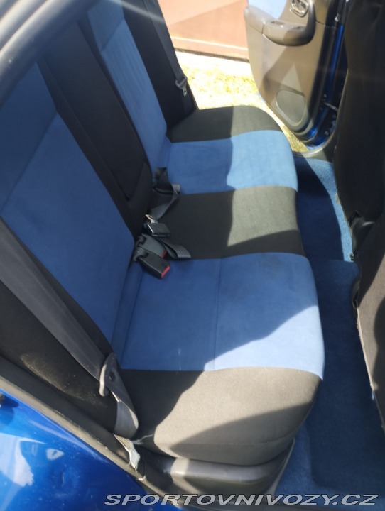 Subaru Impreza STI JDM RHD krásná 2003 2003