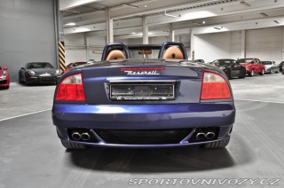 Maserati Spyder 2004